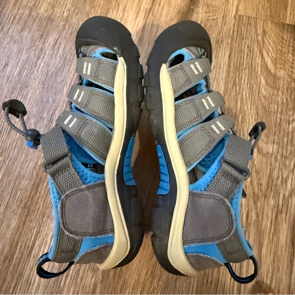 Keen Sandals Newport H2 Brilliant Blue Youth Size 1 Outdoor Waterproof Comfort